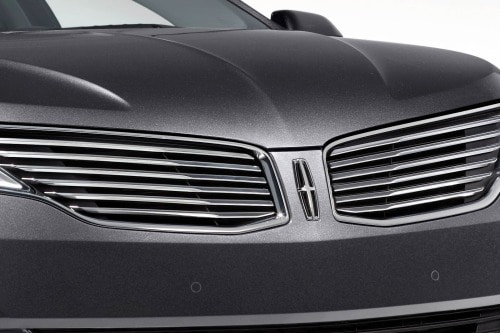 2013 Lincoln MKZ Sedan Front Badge