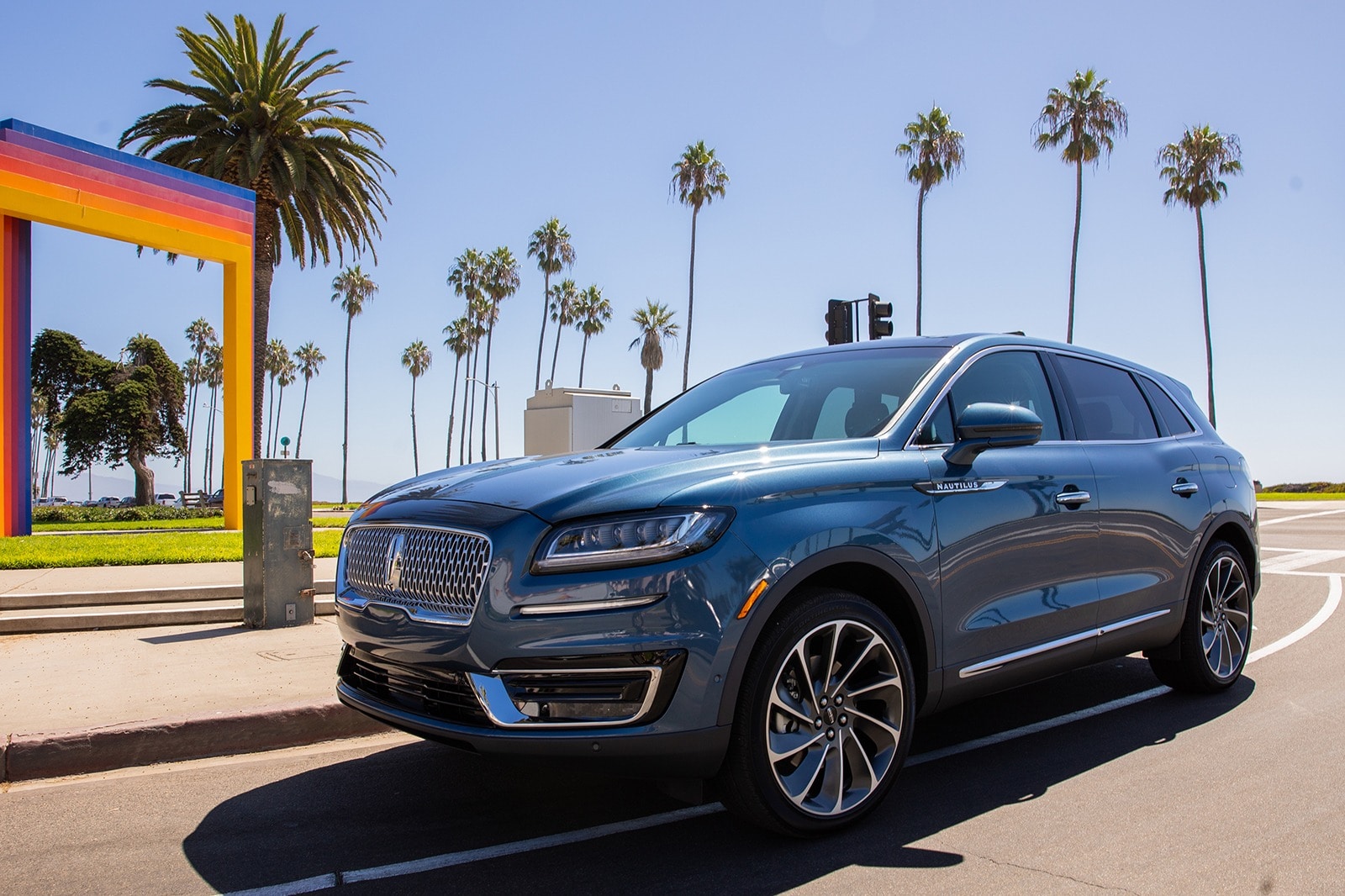 2019 Lincoln Nautilus Specs, Price, MPG & Reviews