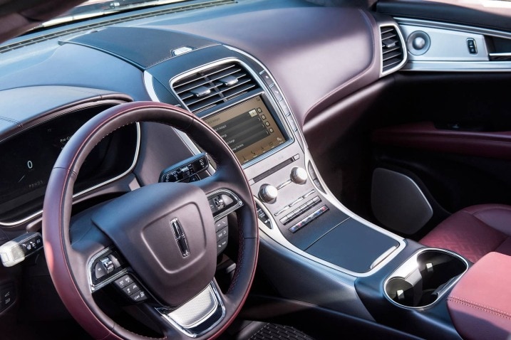 2019 Lincoln Nautilus.