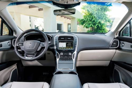 Lincoln Nautilus Reserve 4dr SUV Dashboard Shown