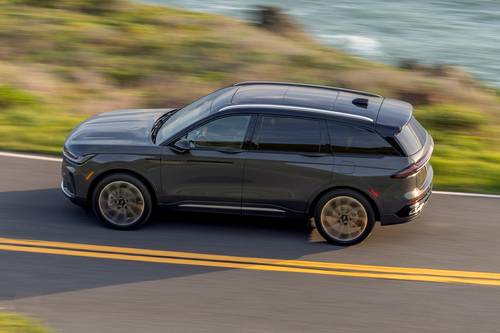 2026 Lincoln Nautilus Black Label 4dr SUV Profile