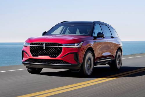 2026 Lincoln Nautilus Reserve 4dr SUV Exterior. Jet Appearance Package Shown.
