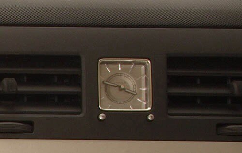 2007 Lincoln Navigator L Luxury Clock Detail