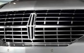 2009 Lincoln Navigator L Front Grille and Badging