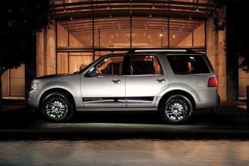 2013 Lincoln Navigator 4dr SUV Exterior