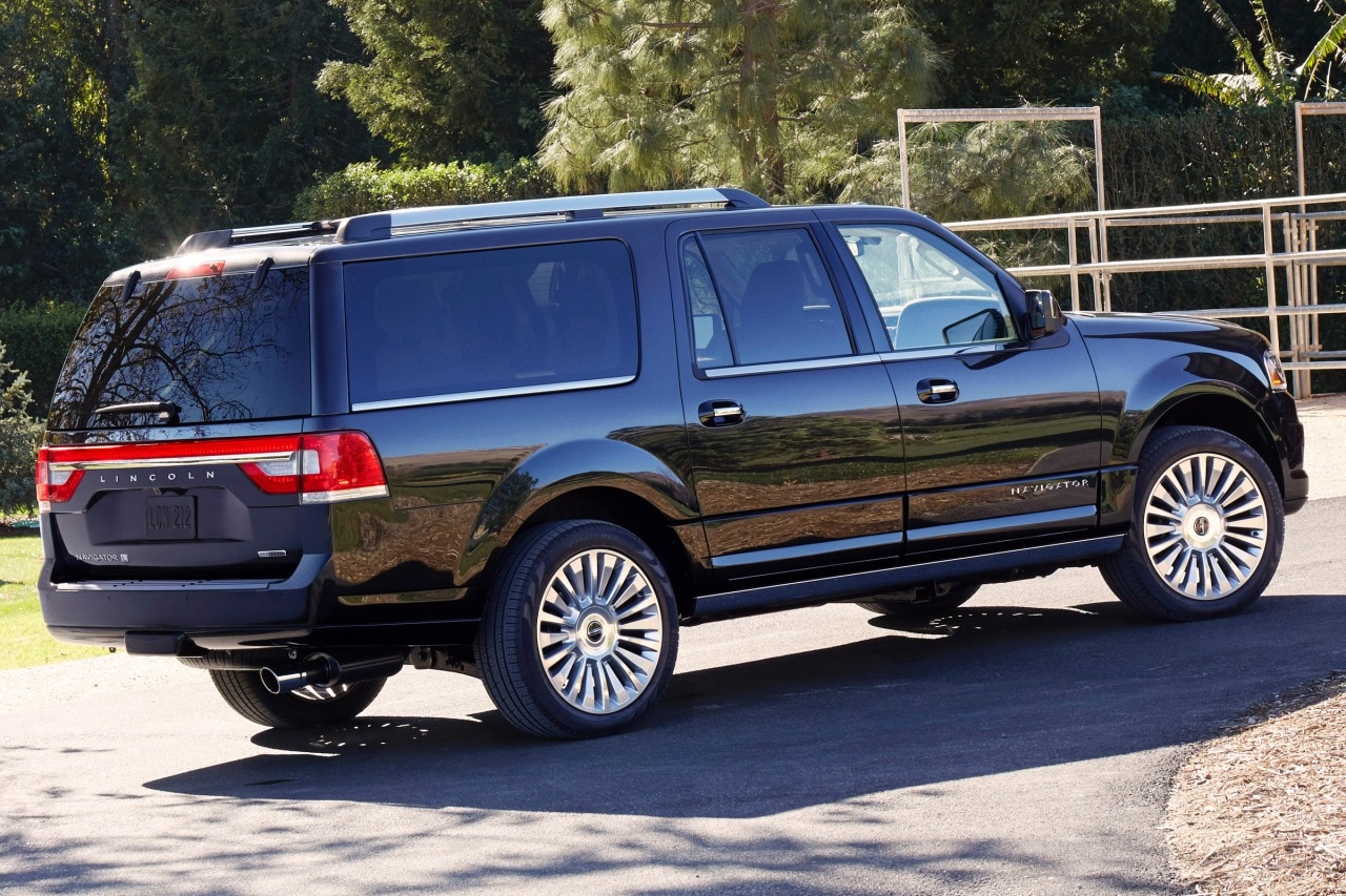 Used 2015 Lincoln Navigator For Sale Pricing Amp Features