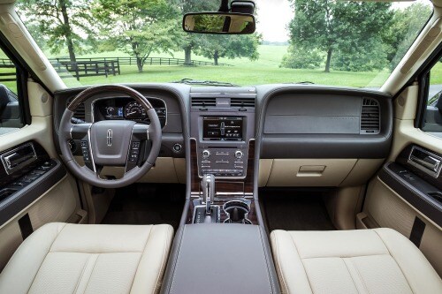 2016 Lincoln Navigator Reserve 4dr SUV Dashboard