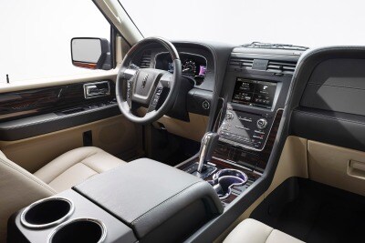 Used 2016 Lincoln Navigator Pictures 38 Photos Edmunds 2016 Lincoln Navigator Reserve 4dr Suv Interior