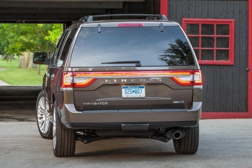 2017 Lincoln Navigator Reserve 4dr SUV Exterior Shown
