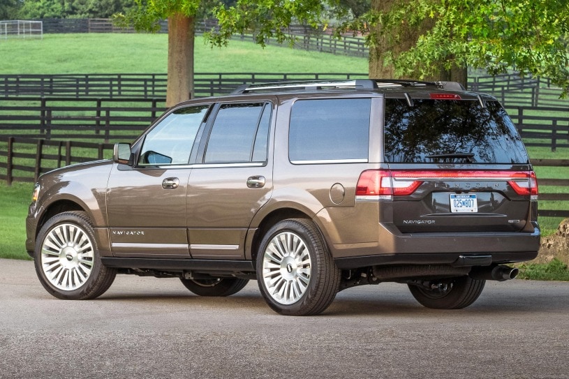 2017 Lincoln Navigator Pictures 179 Photos Edmunds