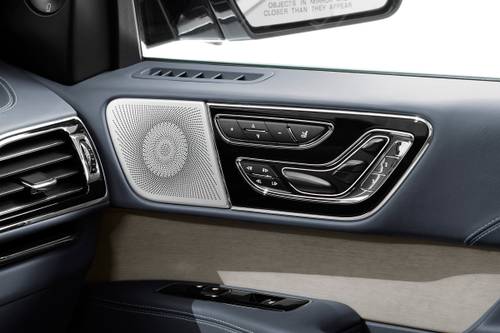 Lincoln Navigator Black Label 4dr SUV Interior Detail