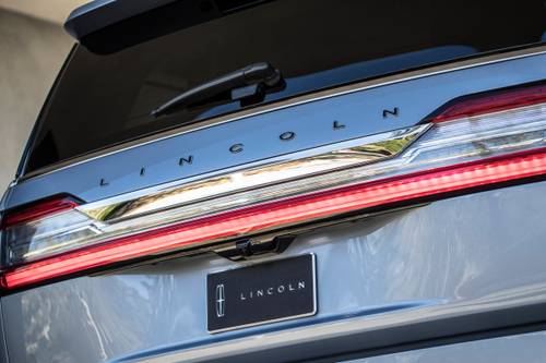 Lincoln Navigator Black Label 4dr SUV Rear Badge