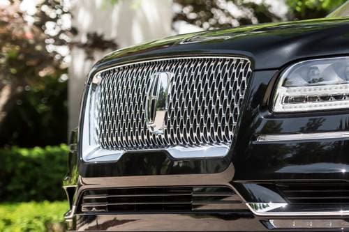 Lincoln Navigator L Black Label 4dr SUV Front Badge