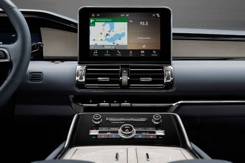 Lincoln Navigator Black Label 4dr SUV Center Console Shown