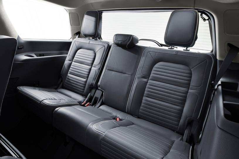 2020 Lincoln Navigator Pictures 144 Photos Edmunds