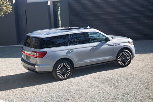 Lincoln Navigator Black Label 4dr SUV Exterior Shown