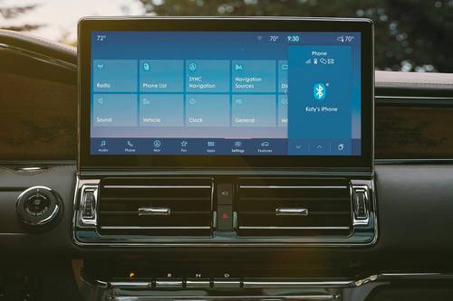 Lincoln Navigator Black Label 4dr SUV Center Console