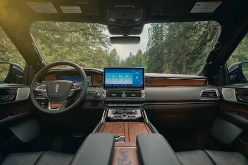 Lincoln Navigator Black Label 4dr SUV Dashboard