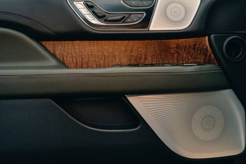 Lincoln Navigator Black Label 4dr SUV Interior Detail