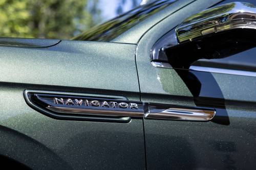 Lincoln Navigator Black Label 4dr SUV Fender Badge