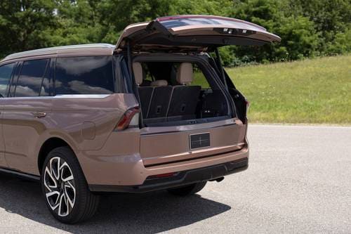 2025 Lincoln Navigator Black Label 4dr SUV Exterior Detail