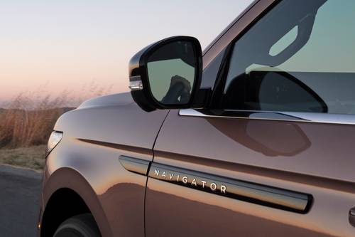 2025 Lincoln Navigator Black Label 4dr SUV Exterior Mirror Detail