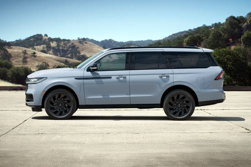 2025 Lincoln Navigator Reserve 4dr SUV Profile Shown