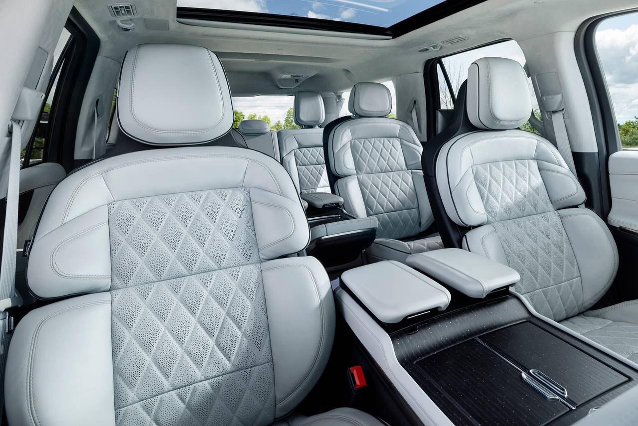 2026 Lincoln Navigator L