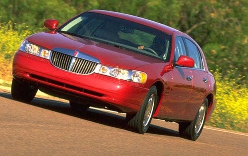 1999 Lincoln Town Car Sedan