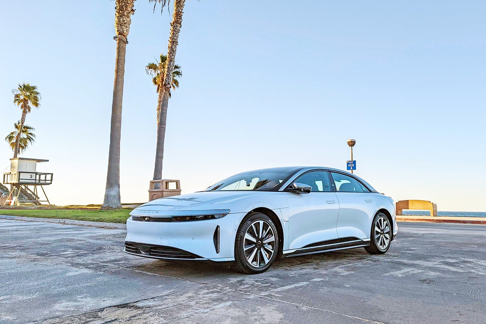 TRACK TESTED: 2022 Lucid Air Dream Range Breaks 3 Seconds to 60 | Edmunds TRACK TESTED: 2022 Lucid Air Dream Range Breaks 3 Seconds to 60 | Edmunds
