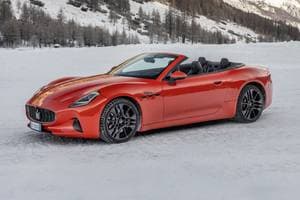 2026 Maserati GranCabrio Folgore Pictures - 54 Photos | Edmunds