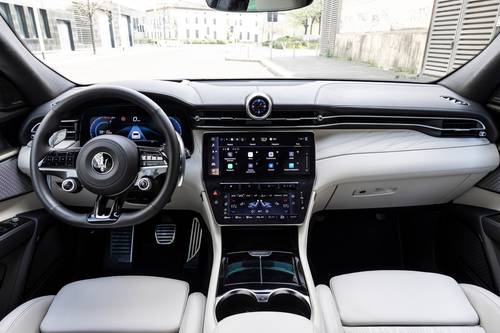 2024 Maserati Grecale Modena 4dr SUV Dashboard