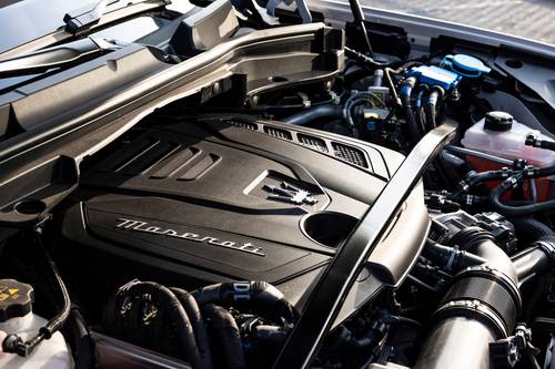 2025 Maserati Grecale Modena 4dr SUV 2.0L Turbo Gas/Electric Engine Shown.