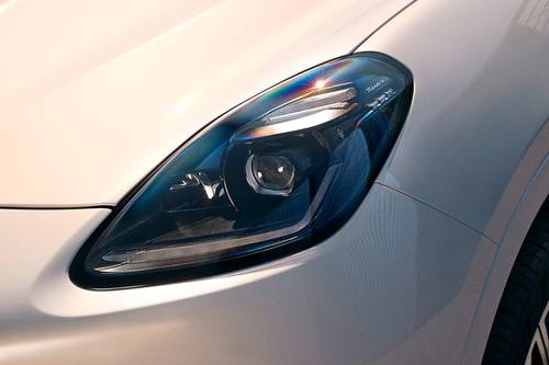 2025 Maserati Grecale Modena 4dr SUV Headlamp Detail