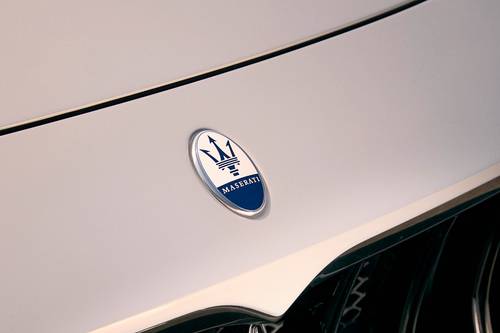 2025 Maserati Grecale Modena 4dr SUV Front Badge