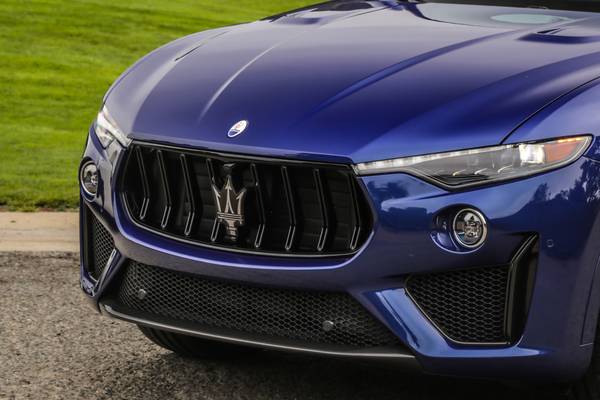 2019 Alfa Romeo Stelvio Vs 2019 Maserati Levante
