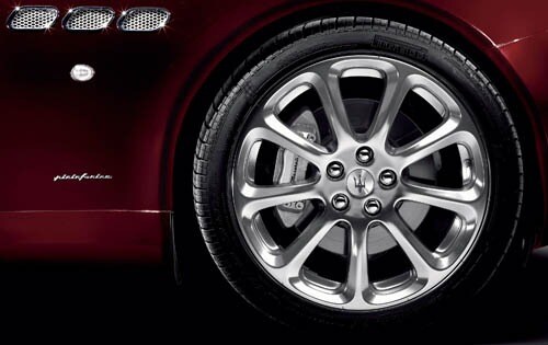 2008 Maserati Quattroporte Executive GT Wheel Detail