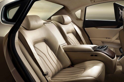 2014 Maserati Quattroporte GTS Sedan Rear Interior