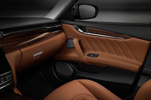 Maserati Quattroporte S Q4 GranLusso Sedan Interior Detail