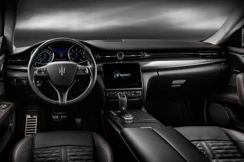 2021 Maserati Quattroporte S Q4 GranSport Sedan Dashboard
