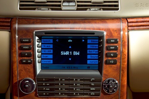 2007 Maybach 57 Sedan Center Console