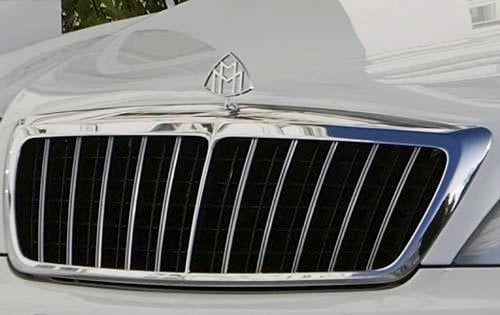 2009 Maybach Landaulet Front Grille and Badging