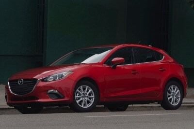 2016 Mazda 3 i Sport Sedan Review & Ratings | Edmunds