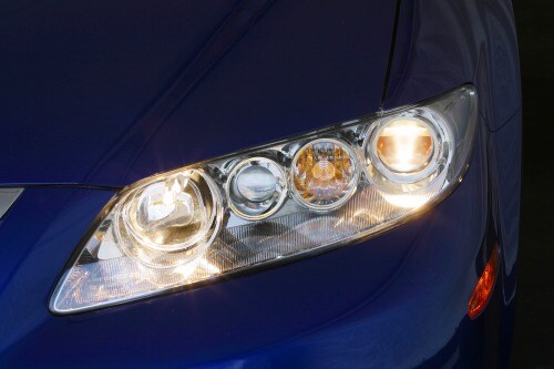 2004 Mazda 6 i Sedan Headlamp Detail