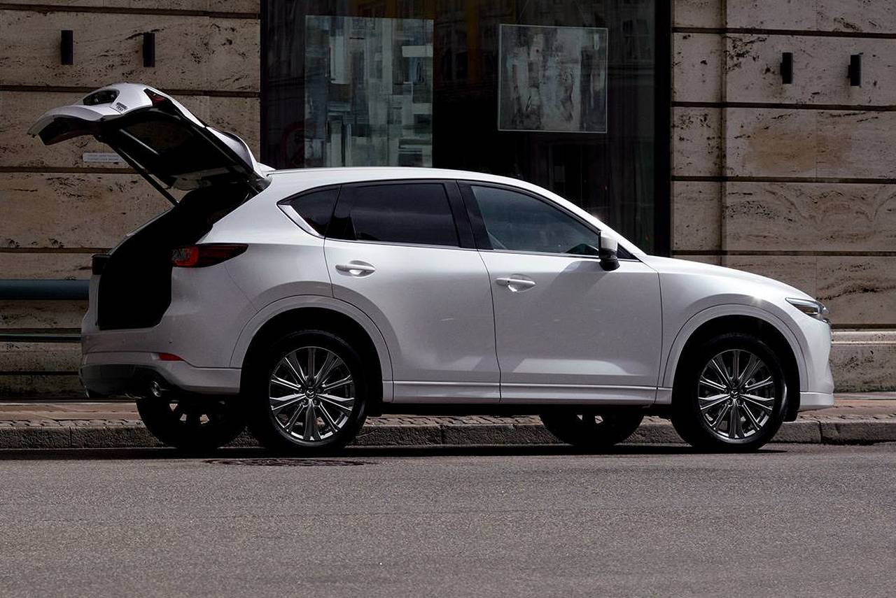 Mazda CX-5 SUV 2024