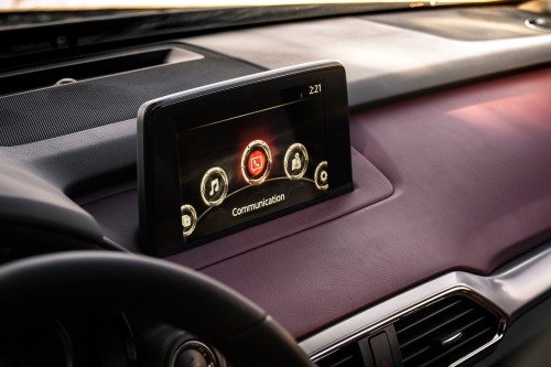 Mazda CX-9 Signature 4dr SUV Center Console Shown