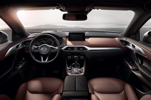 Mazda CX-9 Signature 4dr SUV Dashboard