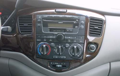 2001 Mazda MPV ES 4dr Minivan