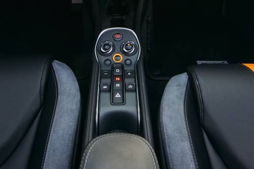 2019 McLaren 570S Spider Convertible Shifter