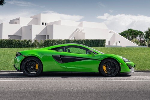 https://media.ed.edmunds-media.com/mclaren/570s/2016/oem/2016_mclaren_570s_coupe_base_s_oem_4_500.jpg
